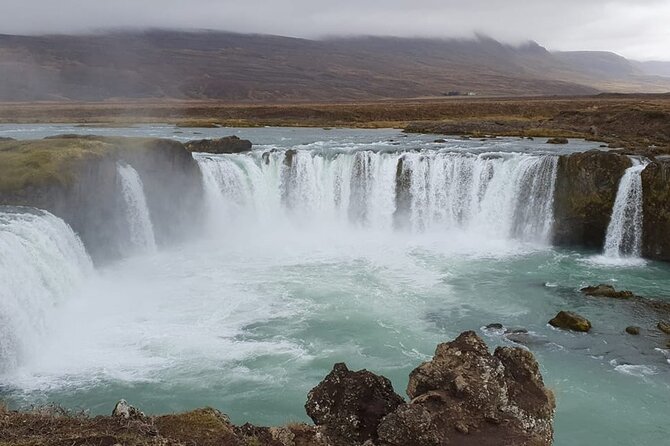 Godafoss Express Classy Round Trip with Multiple Drop Off Choice - The ride from Akureyri to the falls