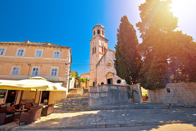 Group Day Tour Mostar and Kravice Waterfalls Tour from Dubrovnik - Mostar and the view of Stari Most