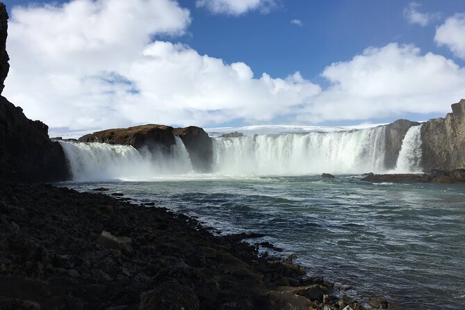 Group: Lake Myvatn and Godafoss Tour From Akureyri Port - Myvatn Nature Baths: a paid choice, not an included stop