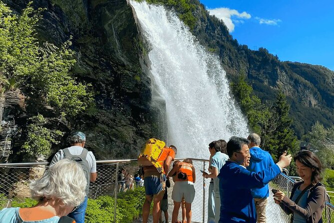 Guided tour to Hardangerfjord with Waterfalls and Ferry Crossing - Kvanndal to Utne by ferry
