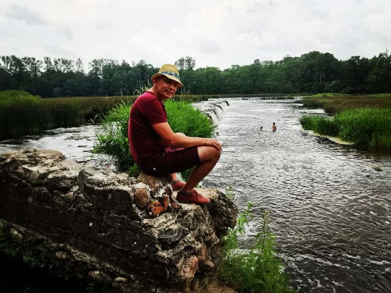 Guided Tour to UNESCO Kuldiga town & Venta River Waterfall - Lunch in Kuldiga, with room for preference