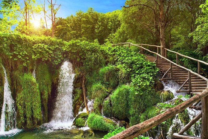 Guided transfer from Zagreb to Split with Plitvice Lakes stop - Boat rides and the electric train