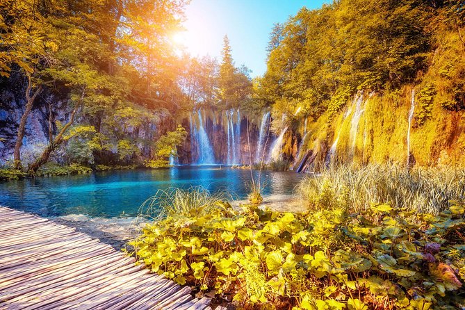 Guided transfer from Zagreb to Split with Plitvice Lakes stop - Five hours among Plitvice’s upper and lower lakes