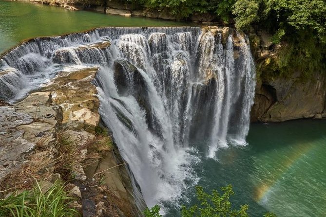 Half Day Private Tour to Jiufen, Shifen Waterfall & Pingxi Sky Lantern - Timing, comfort, and what to bring