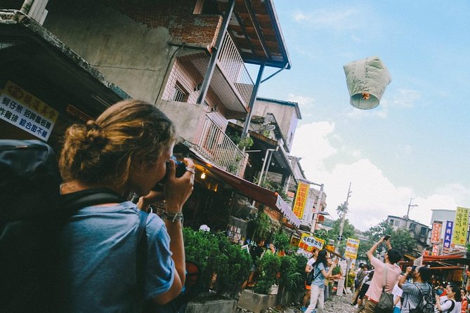 Half Day Private Tour to Jiufen, Shifen Waterfall & Pingxi Sky Lantern - Yin Yang Sea and the Jinguashi mining country
