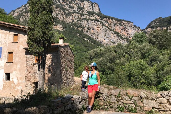 Hike to Secret Waterfalls of the Pyrenees Mountains, From Barcelona & Girona - A guide who adjusts the day to you