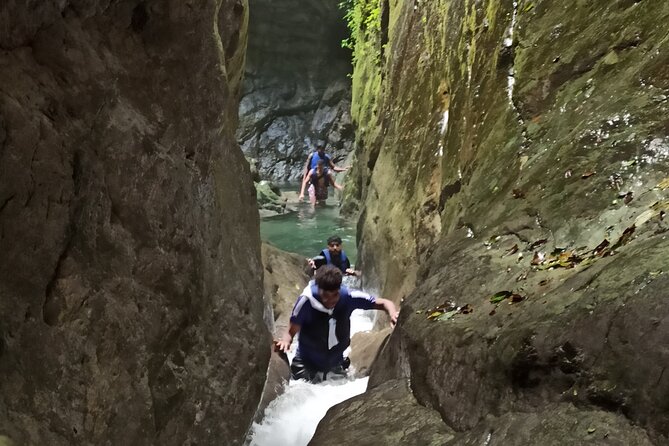 Hiking Tabernacle Thundering Waterfall in Dominican Republic - What to wear and carry for a wet river route