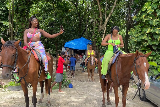 Horseback Riding and Swimming then Dunn's River Falls - Why this two-stop Jamaica tour works