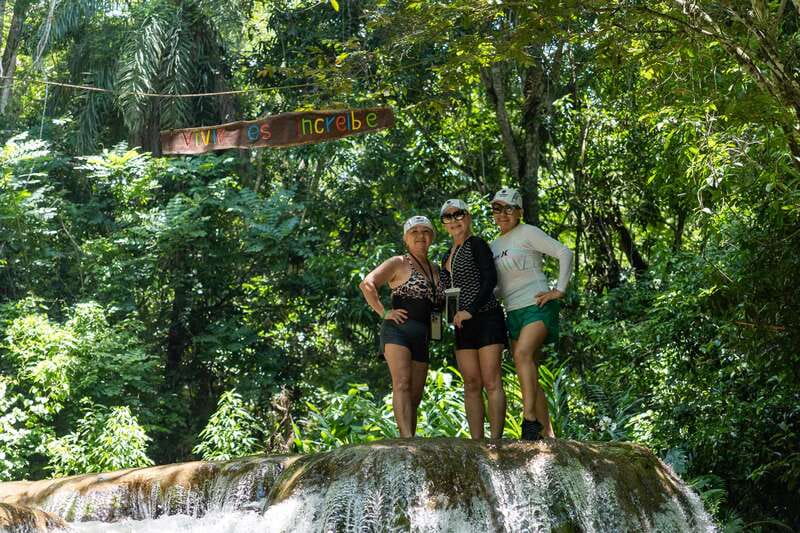Huatulco: Mountain Waterfall Tour with Local Lunch - A 40-minute lesson in tortillas, chocolate, and mezcal