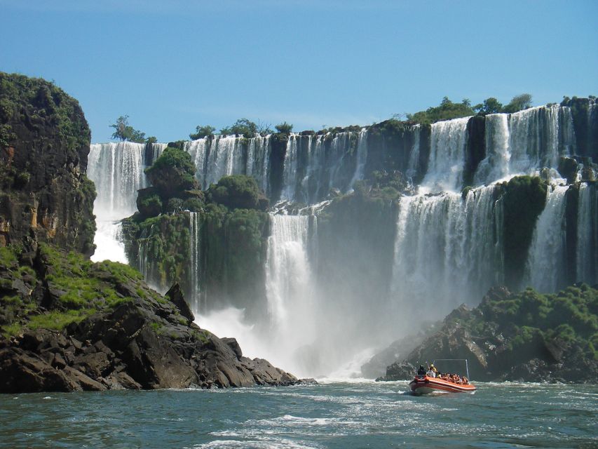 Iguazu Falls Private Day Trip from Buenos Aires - Meals, clothing, documents, and border concerns