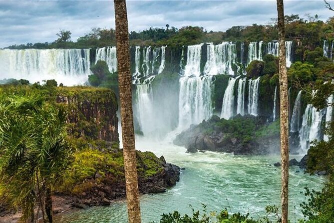 Iguazú Falls Private Full Day Tour - Who should book this tour?
