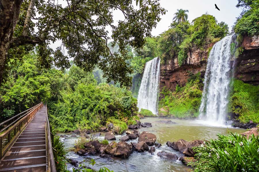 Iguazú Falls: The Natural Wonder of Argentina - Why the Argentine side feels so powerful