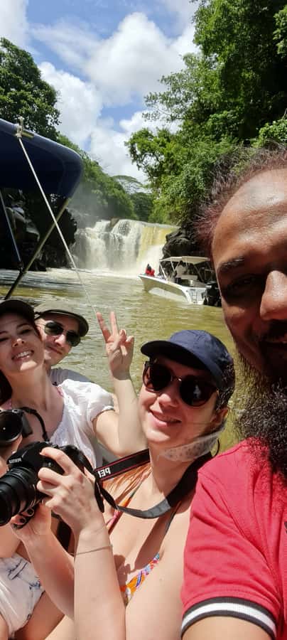 Ile aux Cerfs: Island & Waterfall Speedboat Tour with Lunch - The return transfer requires attention