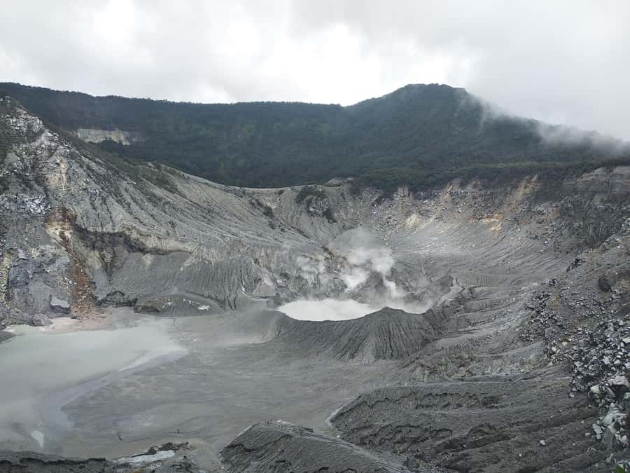 Jakarta: Active Volcano, Waterfall &beautiful local village - The three-hour road to Subang
