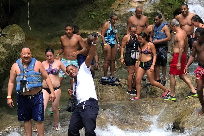 Jamaica Martha Brae River Rafting/Dunn’s River Falls Private Tour - Private transport changes the feel of the day