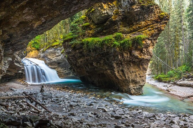 Johnston Canyon Frozen Waterfalls - Small Group Tour - Key points to know before booking