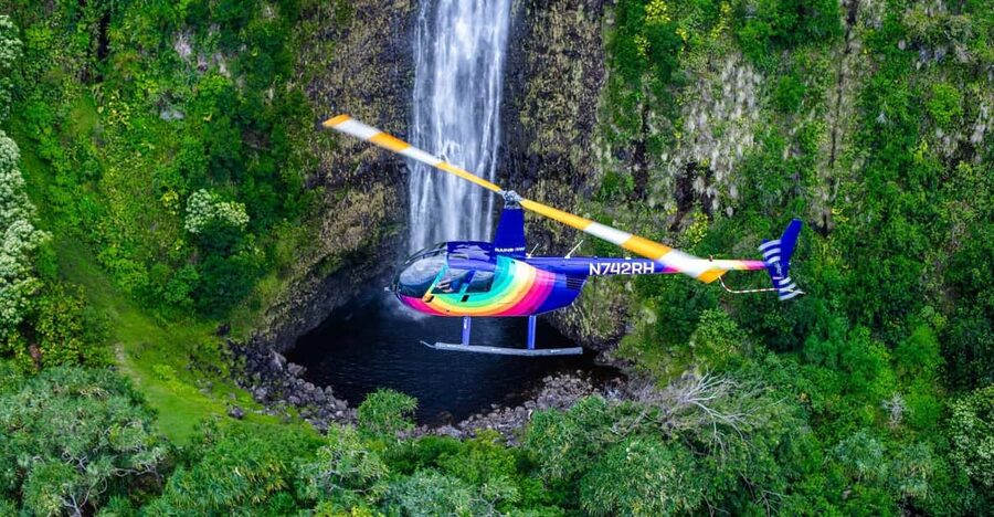 Kailua-Kona: Kohala, Volcanoes and Waterfall Helicopter Tour - Waimanu, Honopue, and Pololū Valleys