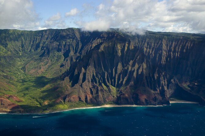 Kauai Airplane Tour: Na Pali Coast, Waterfalls & Window Seats - Wailua Falls and the eastern side
