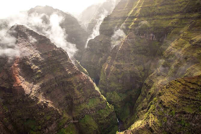 Kauai Deluxe Waterfall Safari: Helicopter Tour - What the 55-minute route shows you