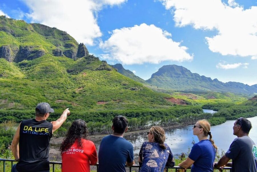 Kauai: Guided Hike and Waterfall Swim - A short hike with a rare waterfall swim