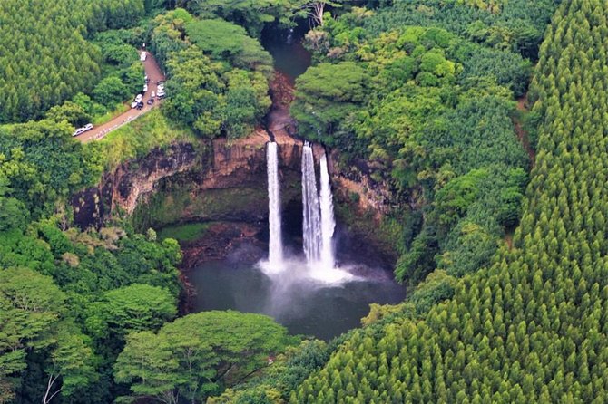 Kauai Private Doors-Off Helicopter: Ultimate Waterfalls & Canyons - The open-door setup changes the experience