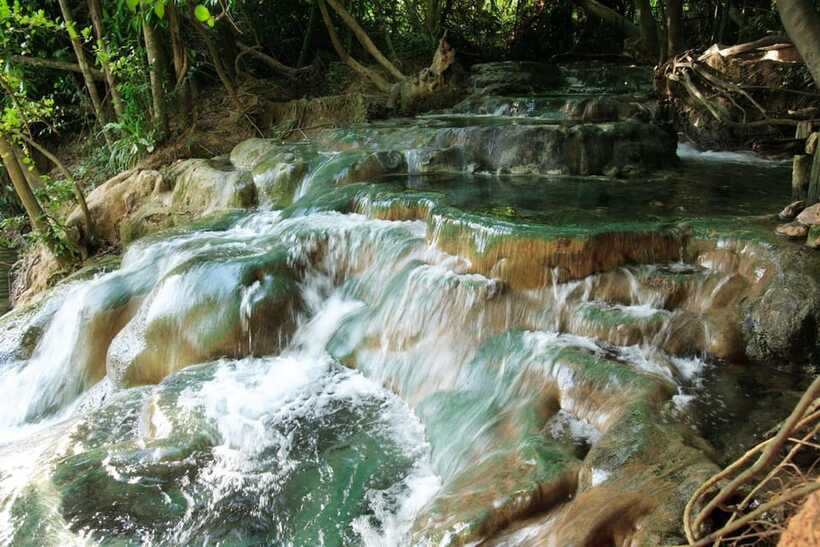 Krabi: Emerald Pool, Hot Waterfall, & Tiger Cave Temple Tour - Pickup details can make or break the morning