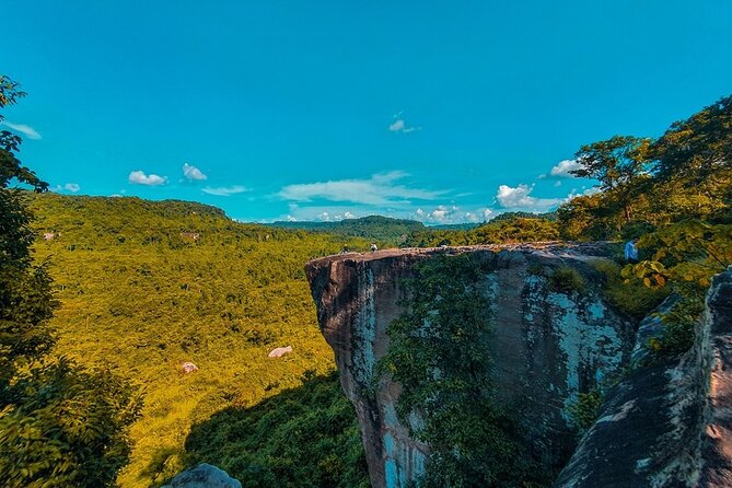Kulen Waterfall & 1000 Linga River Small-Group Tours - Reaching the Phnom Kulen waterfalls