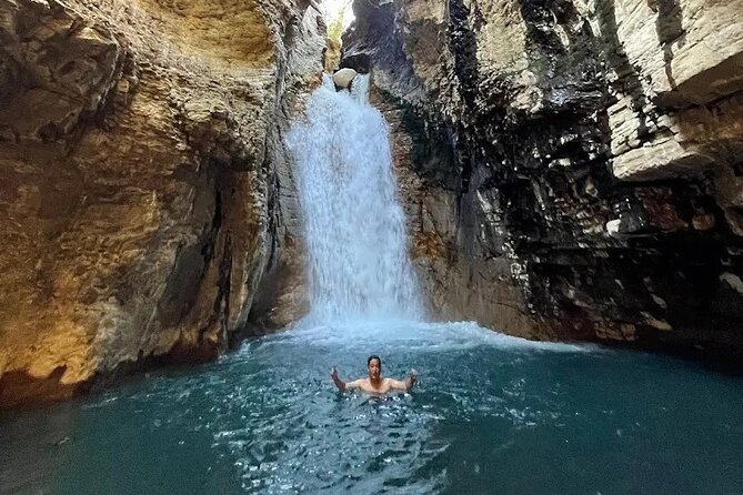 La Leona waterfall Cliffjumping White water Tubbing PrivateTour - Lunch, drinks, and the value of $260