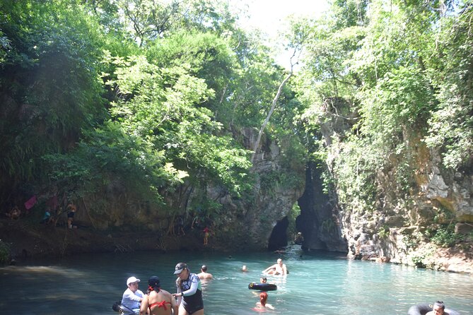 La Leona waterfall Cliffjumping White water Tubbing PrivateTour - Who should book this tour?