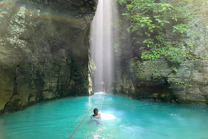 La Leona Waterfall Hike and River Tubing - The La Leona route is part hike, part water adventure
