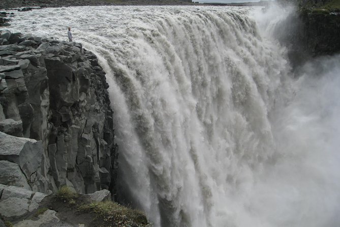 Lake Mývatn and Powerful Dettifoss Day Tour from Akureyri - Hverir shows Iceland’s hot ground up close