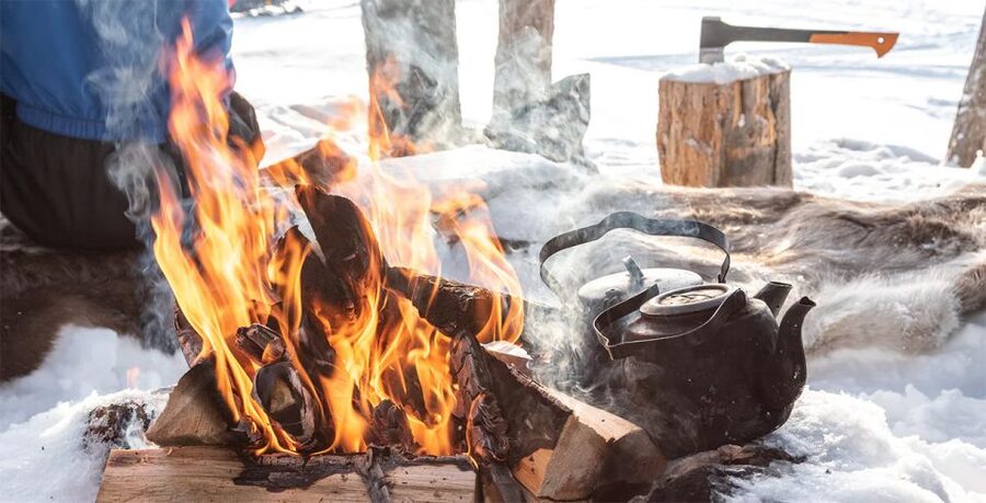 Lapland: The Frozen Waterfalls of Korouoma Tour - A campfire lunch in the middle of the hike