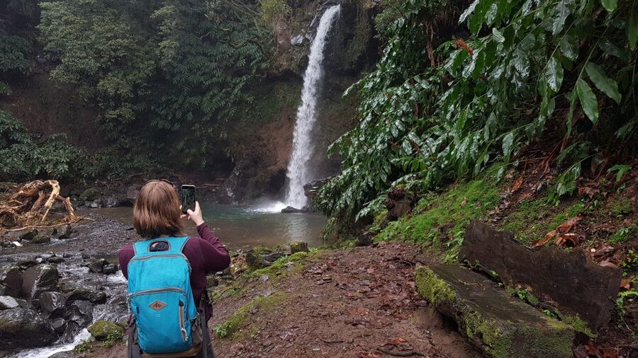 Lomba de São Pedro: Waterfall Hiking Tour with Tea Tasting - The steep start at Cascata do Homem