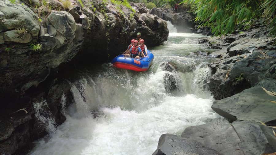 Lombok: Waterfall Benang Kelambu & River Rafting Trip - Who should book this Lombok adventure?