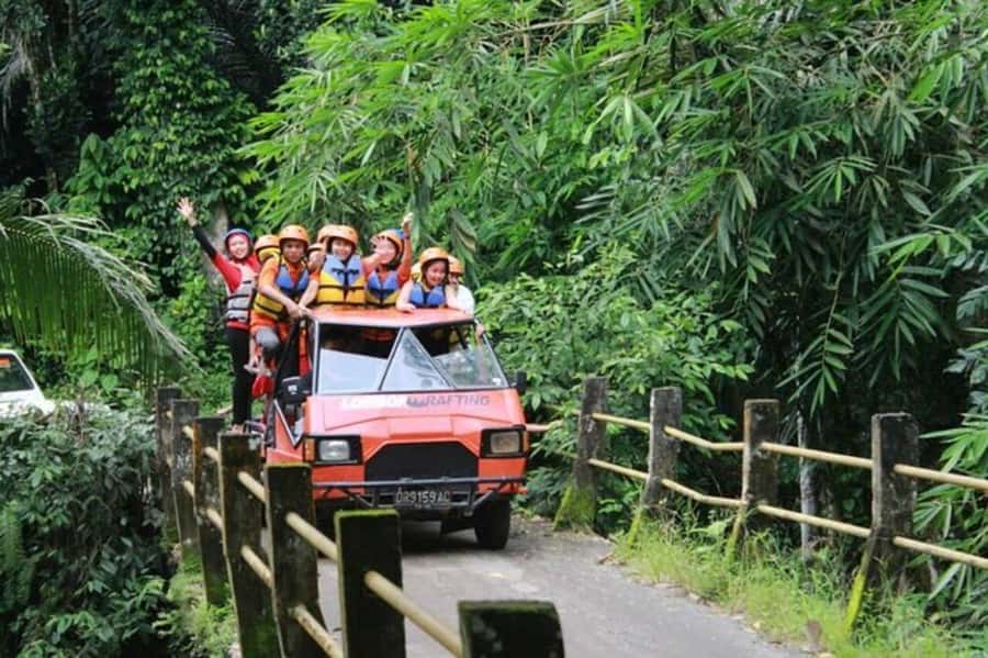 Lombok: White Water Rafting, Rice Terrace & Waterfall Tour - The rice terraces near Batu Keliang