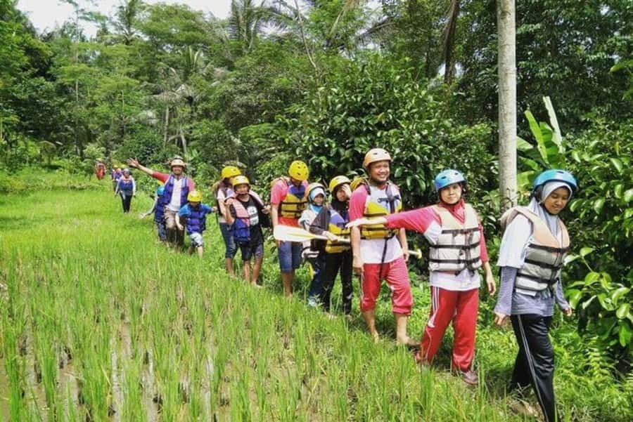 Lombok: White Water Rafting, Rice Terrace & Waterfall Tour - Rafting the Karang Bayan River