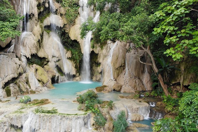 Luang Prabang: Cruise to Pak Ou Caves & Kuang Si Waterfalls - Lunch with a river view