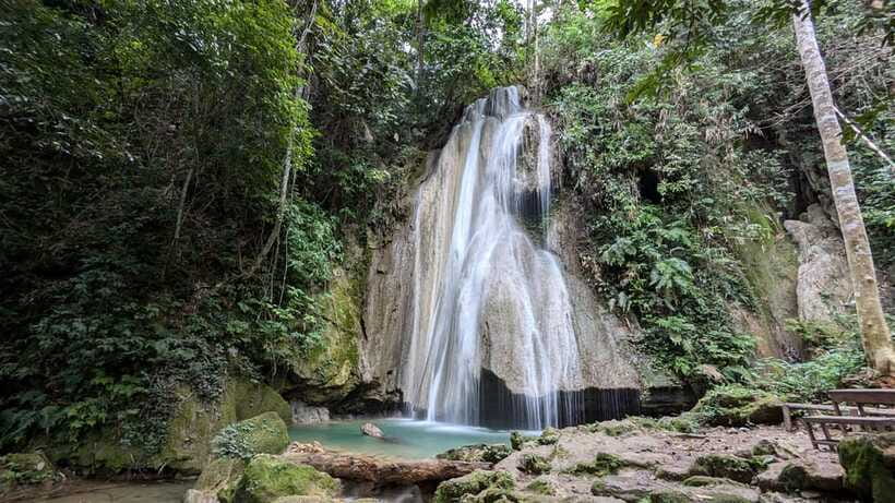 Luang Prabang to Nong Khiaw: River Cruise, Hike & Waterfall - Who should book this Nam Ou journey?