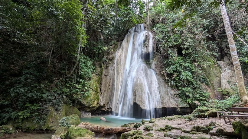 Luang Prabang to Nong Khiaw: River Cruise, Hike & Waterfall - From Luang Prabang to the second dam