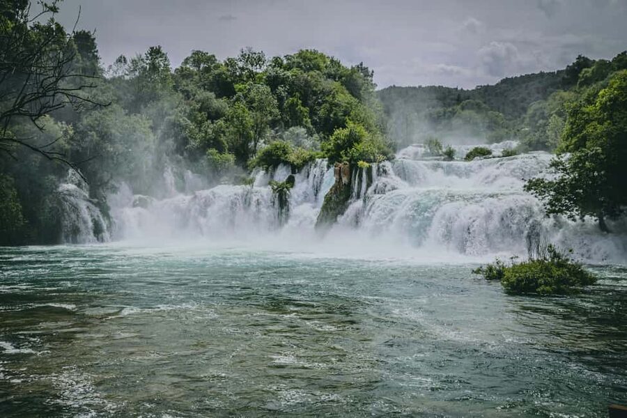 Makarska: Krka National Park Day Trip with Šibenik Visit - Pickup in Makarska and the two-hour drive