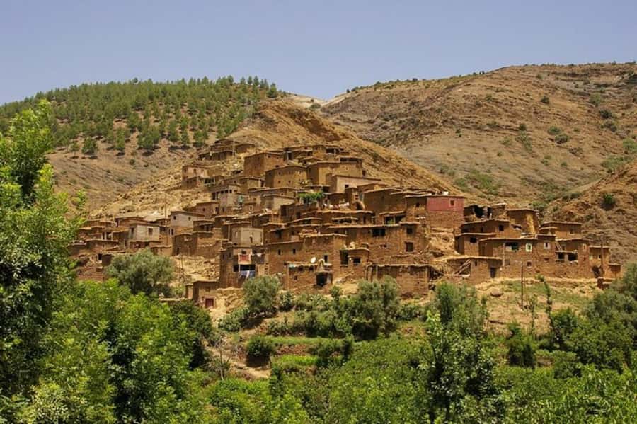 Marrakech: Ourika Valley Trip with Waterfall Hike & Lunch - From Marrakech to the red foothills