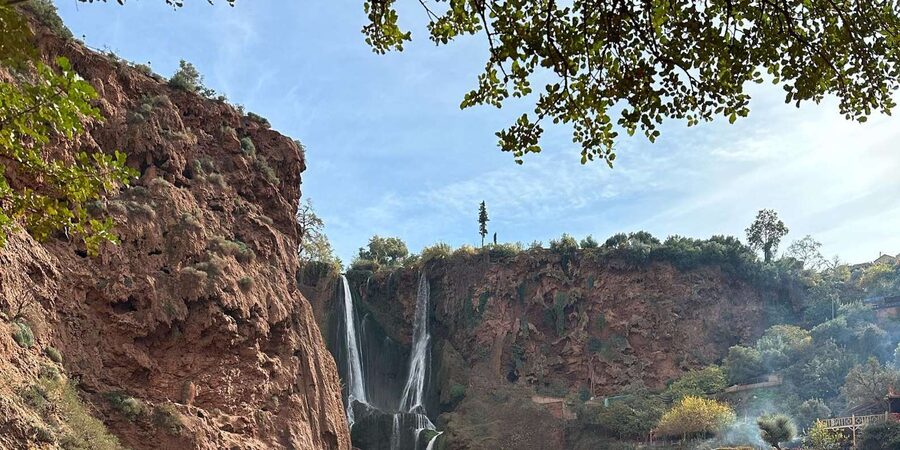 Marrakech to Ouzoud waterfalls day tour - Guide & boat ride - Lunch, orange juice, and local spending