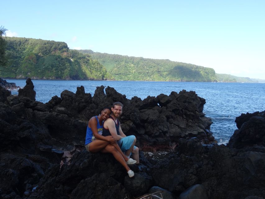Maui: Road to Hana Waterfalls Tour with Lunch - Wailua Falls is brief but photogenic