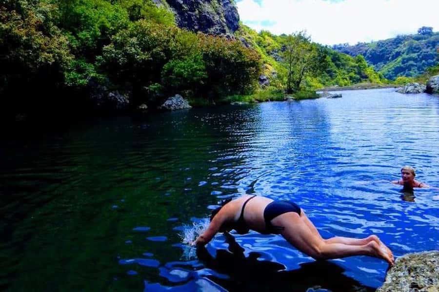 Mauritius: Guided Tamarind Falls Hike with Hotel Transfers - The early hotel pickup and drive inland