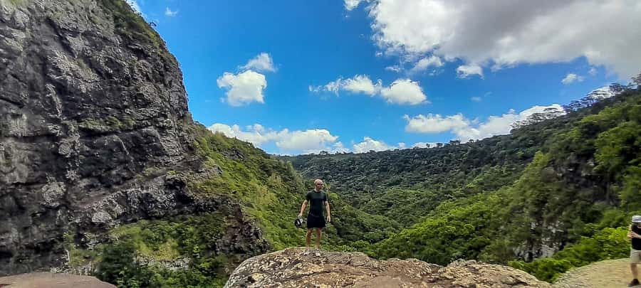 Mauritius: The Iconic Waterfalls hike + Mauritian picnic - How hard is the hike?