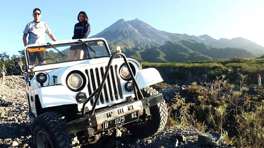 Merapi Volcano 4WD Jeep Tour and Kedung Kayang Waterfall - Why this tour works as a Merapi day trip