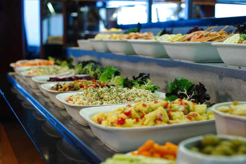 Mississauga: Niagara Falls Day Tours with Boat and Lunch - Lunch, maple syrup, and fudge