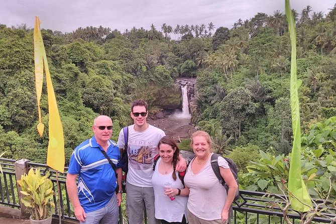 Monkey Forest, Ubud, Waterfall and Rice Terrace - Happy Swing Bali and the photo stop