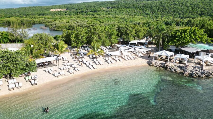 Montego Bay: Dunn's River Falls & Lunch at Bamboo Beach Club - Bamboo Beach Club gives the day a softer second half