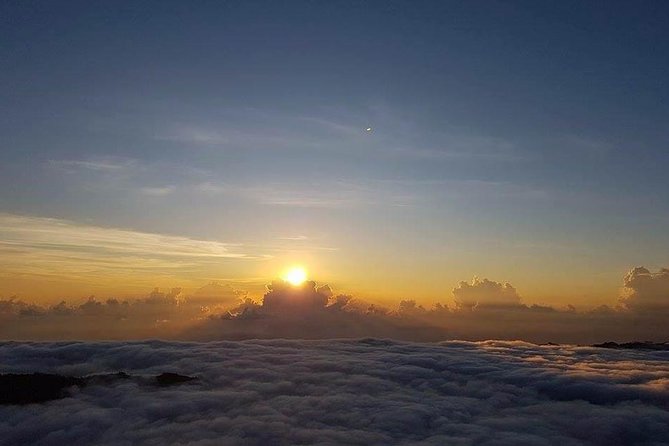 Mount Batur Sunrise Hike and Hidden Waterfall - What the private format really adds